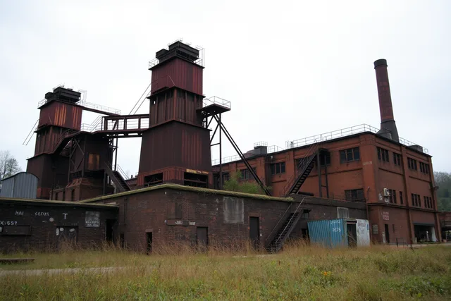 Rusted Carrie Blast Furnaces steel shells and brick cast house in Swissvale, Pennsylvania. Pittsburgh vs Birmingham steel heritage trails compared