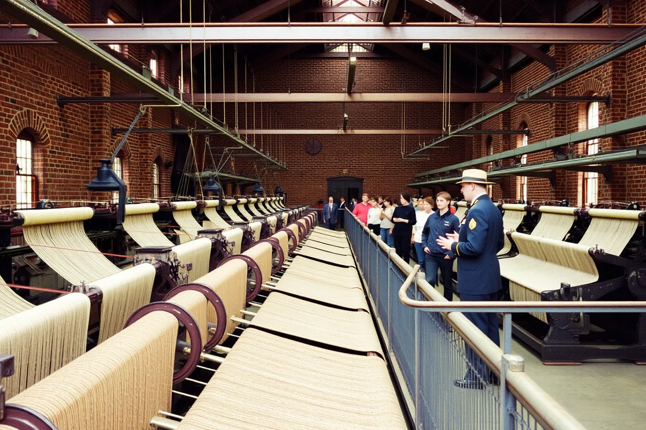Running power looms inside the Lowell mill complex (Hershey's Chocolate World or the real factory tour: which is worth your time?)